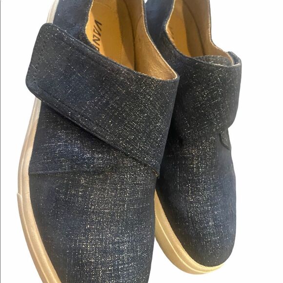 Vaneli Sport Women’s Slip On Sneakers Blue Shoe Hook & Loop Closure Size 7 N - Picture 10 of 16